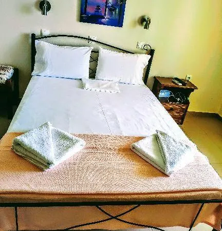 Araxovoli - Aραξοβόλι Lefkada מלון Tsoukaládhes